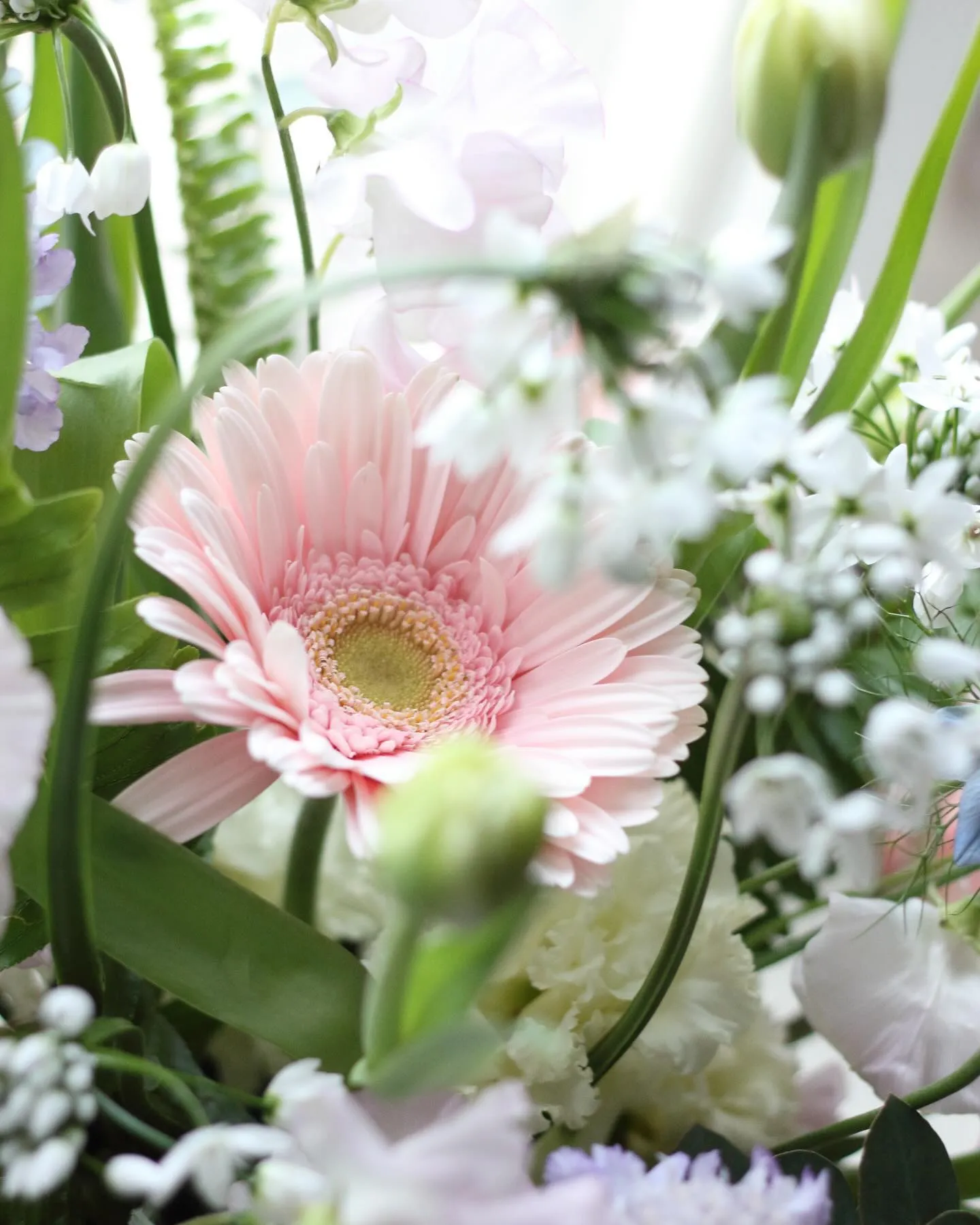 子供の為のお供え花として。